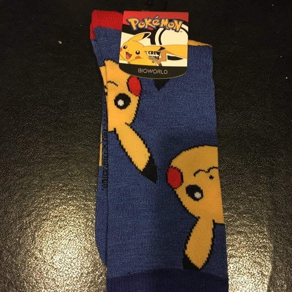 Bioworld Pokémon Pikachu Crew tube Socks New - Picture 3 of 5